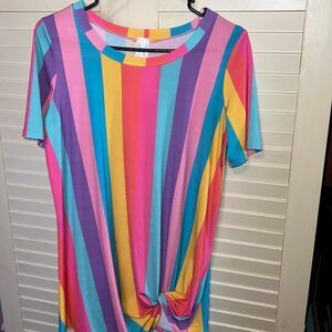 Lilypad, vibrant, striped twist front tunic, top size small, NWT